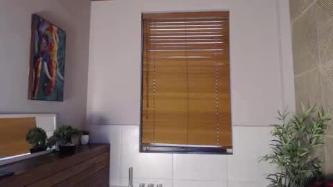 labrinthteasing online show from January 9, 2026, 2:09 pm