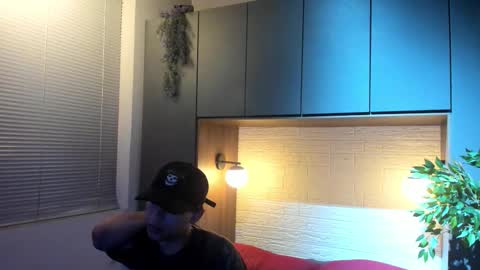 Snapshot of labrinthteasing chatting on February 13, 2026, 12:12 pm labrinthteasing online show from February 13, 2026, 12:12 pm