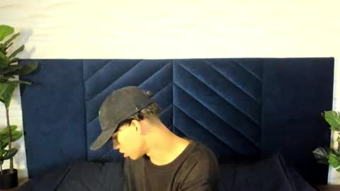 Snapshot of labrinthteasing chatting on February 15, 2026, 12:14 pm labrinthteasing online show from February 15, 2026, 12:14 pm