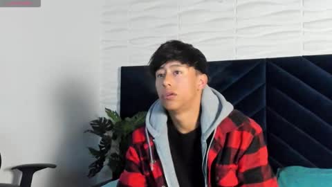 Snapshot of labrinthteasing chatting on February 24, 2026, 12:14 pm labrinthteasing online show from February 24, 2026, 12:14 pm