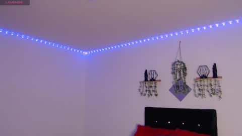 labrinthteasing online show from March 25, 2026, 12:33 pm