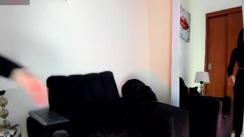 lace_victoria online show from June 14, 2026, 10:23 pm