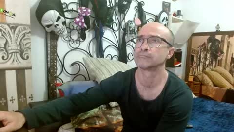 Snapshot of lachicadeldiablo chatting on May 3, 2026, 5:52 pm lachicadeldiablo online show from May 3, 2026, 5:52 pm