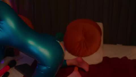 Snapshot of lacie_le_beauty chatting on April 28, 2026, 4:23 pm Latex Lacie online show from April 28, 2026, 4:23 pm