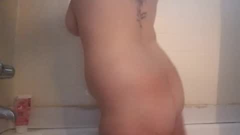 lacybell online show from December 15, 2024, 11:31 pm