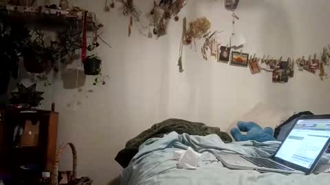 lacybell online show from October 24, 2025, 12:19 am