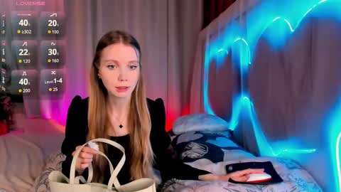 Snapshot of lada2k4 chatting on March 18, 2026, 5:43 am Lada online show from March 18, 2026, 5:43 am