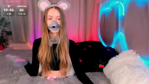 Snapshot of lada2k4 chatting on March 26, 2026, 5:35 am Lada online show from March 26, 2026, 5:35 am