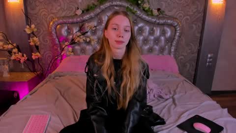 Snapshot of lada2k4 chatting on May 31, 2026, 6:10 am Lada online show from May 31, 2026, 6:10 am