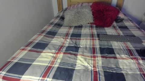 Akyra  online show from October 28, 2025, 12:09 pm