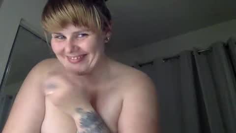 Lady J online show from December 5, 2024, 12:22 pm