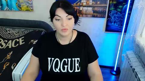 lady_boom_ online show from September 23, 2025, 9:56 am