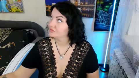 lady_boom_ online show from September 29, 2025, 5:45 am