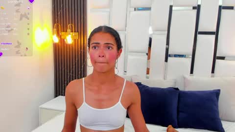 Lady  online show from May 15, 2026, 11:12 pm