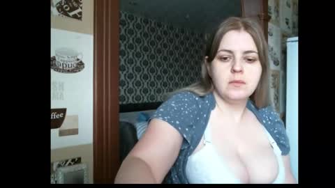 lady cute cat29 online show from March 18, 2026, 2:37 am