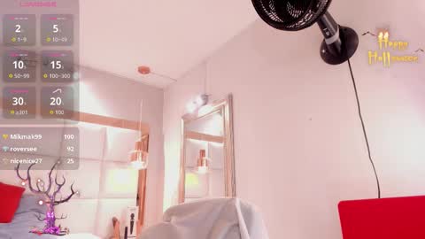    online show from October 8, 2025, 7:33 pm