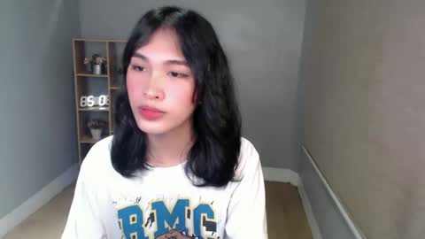 Snapshot of lady_jedyy chatting on December 11, 2024, 10:36 am online show from December 11, 2024, 10:36 am