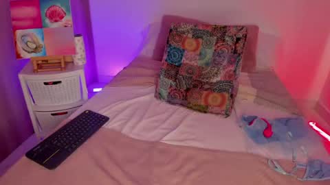 Gaby  online show from July 4, 2026, 11:11 pm