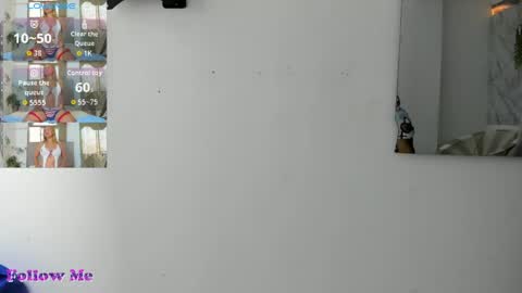 Snapshot of lady_miss___ chatting on April 22, 2026, 12:18 pm lady_miss___ online show from April 22, 2026, 12:18 pm