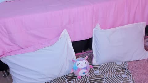 Lady  online show from March 2, 2025, 2:08 am