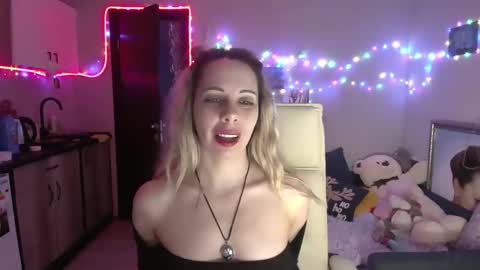 lady_smile69 online show from January 7, 2026, 4:31 pm