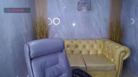 Lady Violet Bridgerton online show from January 31, 2025, 7:51 pm