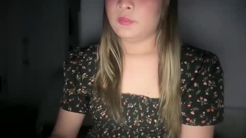 Snapshot of ladybird21 chatting on December 1, 2024, 6:30 pm Aria online show from December 1, 2024, 6:30 pm