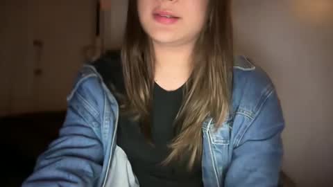 Snapshot of ladybird21 chatting on March 3, 2025, 9:22 am Aria online show from March 3, 2025, 9:22 am