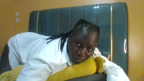 lindah32 online show from April 4, 2026, 9:56 pm