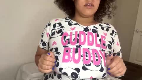 Stephanie online show from December 4, 2024, 5:33 pm