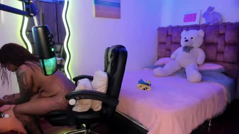 leidy daniela online show from February 11, 2025, 6:51 am