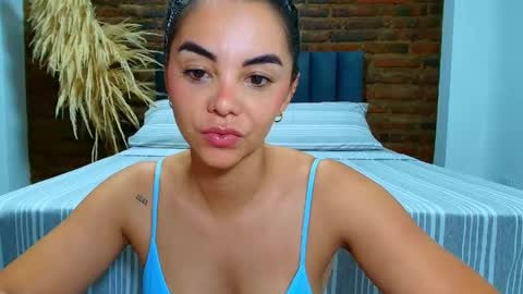 Hello im lady nice to meet you  online show from May 19, 2026, 6:25 pm