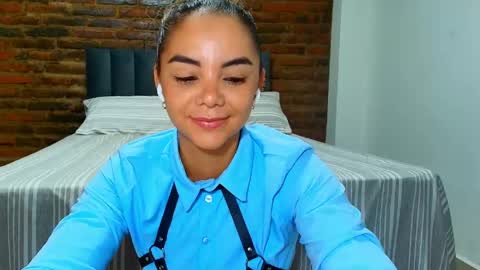 Hello im lady nice to meet you  online show from May 21, 2026, 9:00 pm