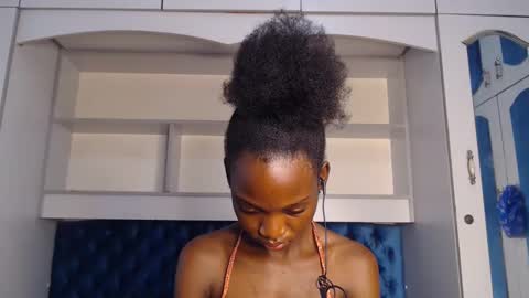 Snapshot of ladydiva69 chatting on February 24, 2025, 8:17 am ladydiva69 online show from February 24, 2025, 8:17 am