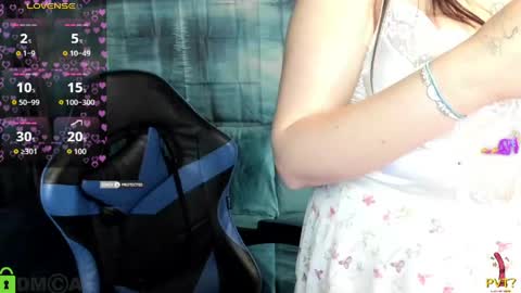 LadyDrummer online show from May 15, 2026, 7:54 pm