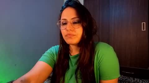 Gwen online show from March 29, 2026, 2:44 am