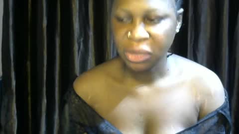 sexylila online show from June 3, 2026, 10:29 am