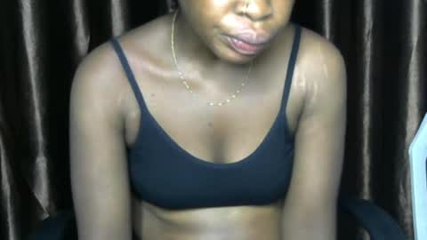 sexylila online show from June 14, 2026, 12:30 am
