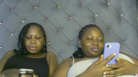 sexylila online show from July 6, 2026, 4:09 pm