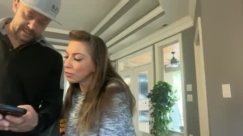 ladylorreign online show from October 14, 2025, 2:07 pm