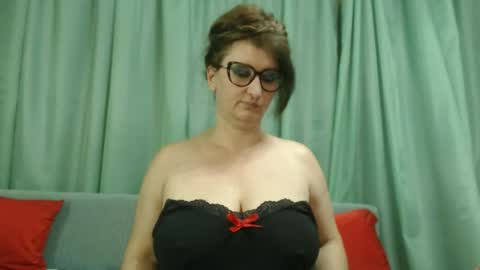 Nicole.... online show from July 7, 2026, 7:09 am