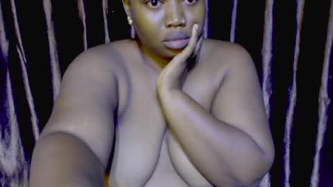 youngladynina online show from May 25, 2026, 12:00 pm
