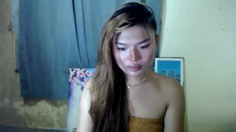 LILY online show from July 15, 2026, 10:04 pm