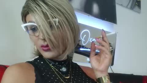 Snapshot of ladyoxana chatting on May 26, 2026, 1:01 am Oxana online show from May 26, 2026, 1:01 am