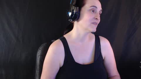 LadySlate online show from February 1, 2025, 1:55 am