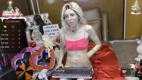 Snapshot of laflakita21 chatting on December 21, 2024, 12:42 am Skinnygirl online show from December 21, 2024, 12:42 am