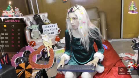 Snapshot of laflakita21 chatting on December 24, 2024, 1:49 am Skinnygirl online show from December 24, 2024, 1:49 am