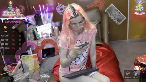 Snapshot of laflakita21 chatting on February 4, 2025, 2:07 am Skinnygirl online show from February 4, 2025, 2:07 am