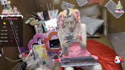 Snapshot of laflakita21 chatting on February 6, 2025, 12:43 am Skinnygirl online show from February 6, 2025, 12:43 am