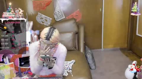 Snapshot of laflakita21 chatting on February 28, 2025, 1:05 am Skinnygirl online show from February 28, 2025, 1:05 am